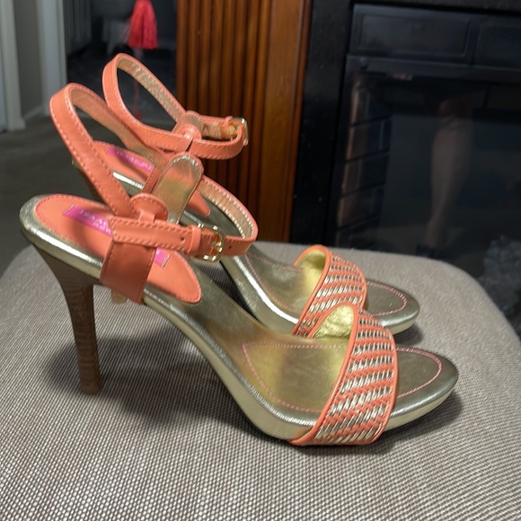 Isaac Mizrahi Stilettos.  Never Worn.  Orange and Gold. - Picture 6 of 8